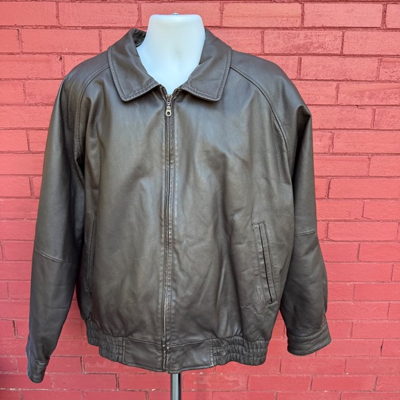 St. John's Bay Other - St Johns Bay Mens XL Brown Genuine Leather Bomber Jacket Vintage Full Zip‎